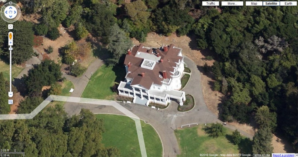 Morningside Mausoleum — aerial view of the Dunsmuir House filming location